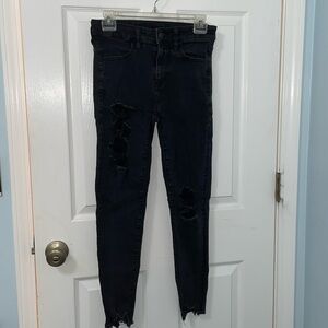 American Eagle Outfitters Black Distressed Jeggings. Size 4S!